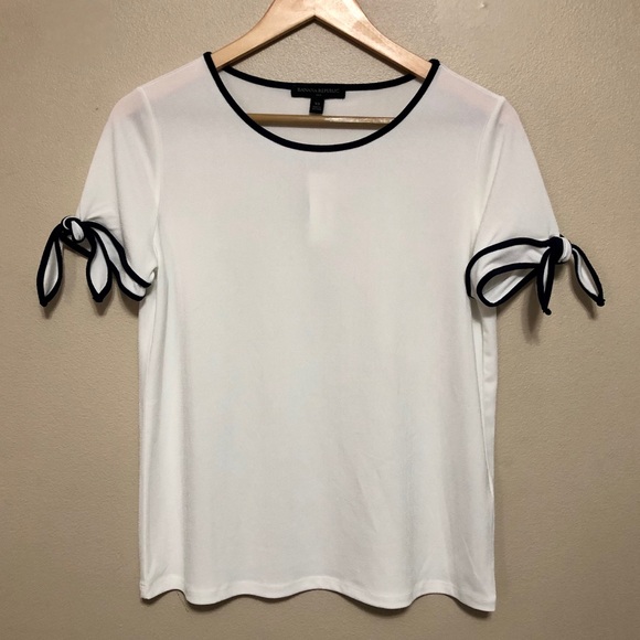 Banana Republic Tops - Banana Republic Sailor Bow Short Sleeve Top